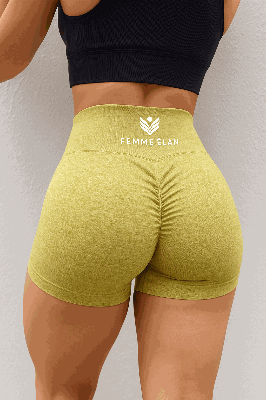 Short gainant sport femme